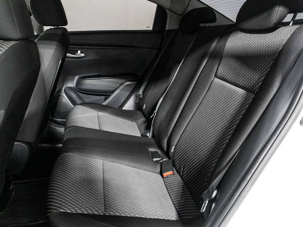 Kia Rio с пробегом — 2017 год. Фото: #9