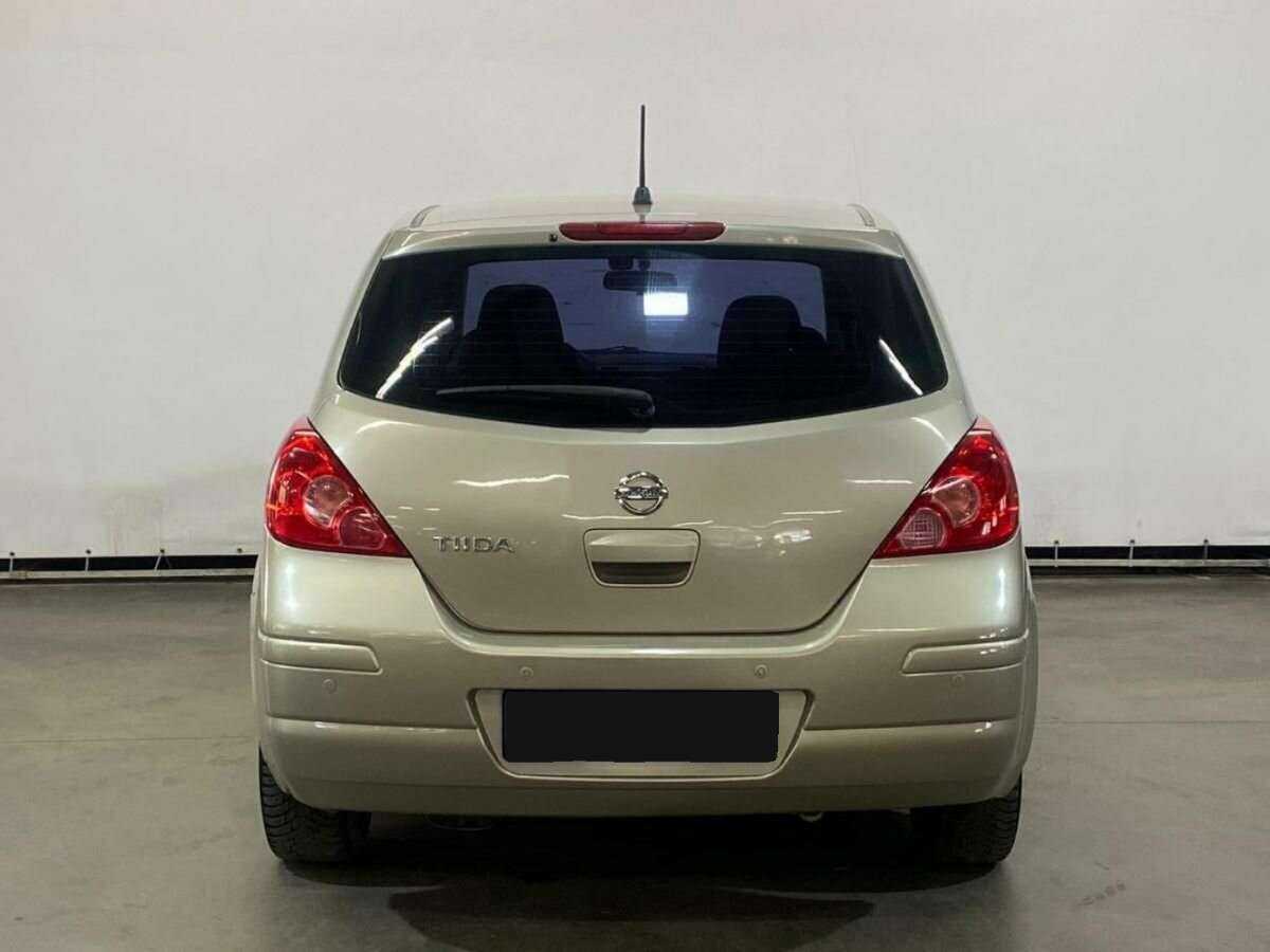 Nissan Tiida с пробегом — 2013 год. Фото: #5