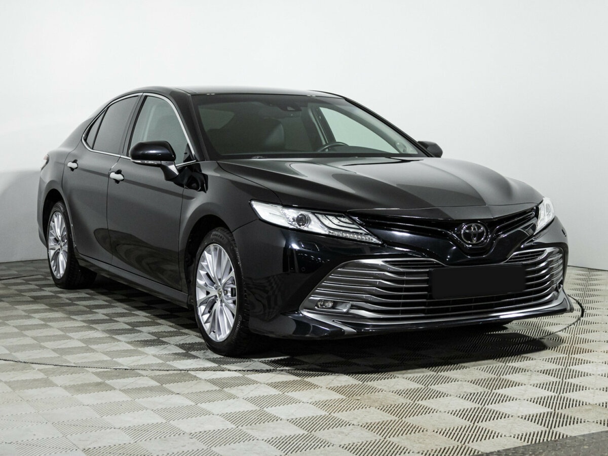 Toyota Camry с пробегом — 2020 год. Фото: #2