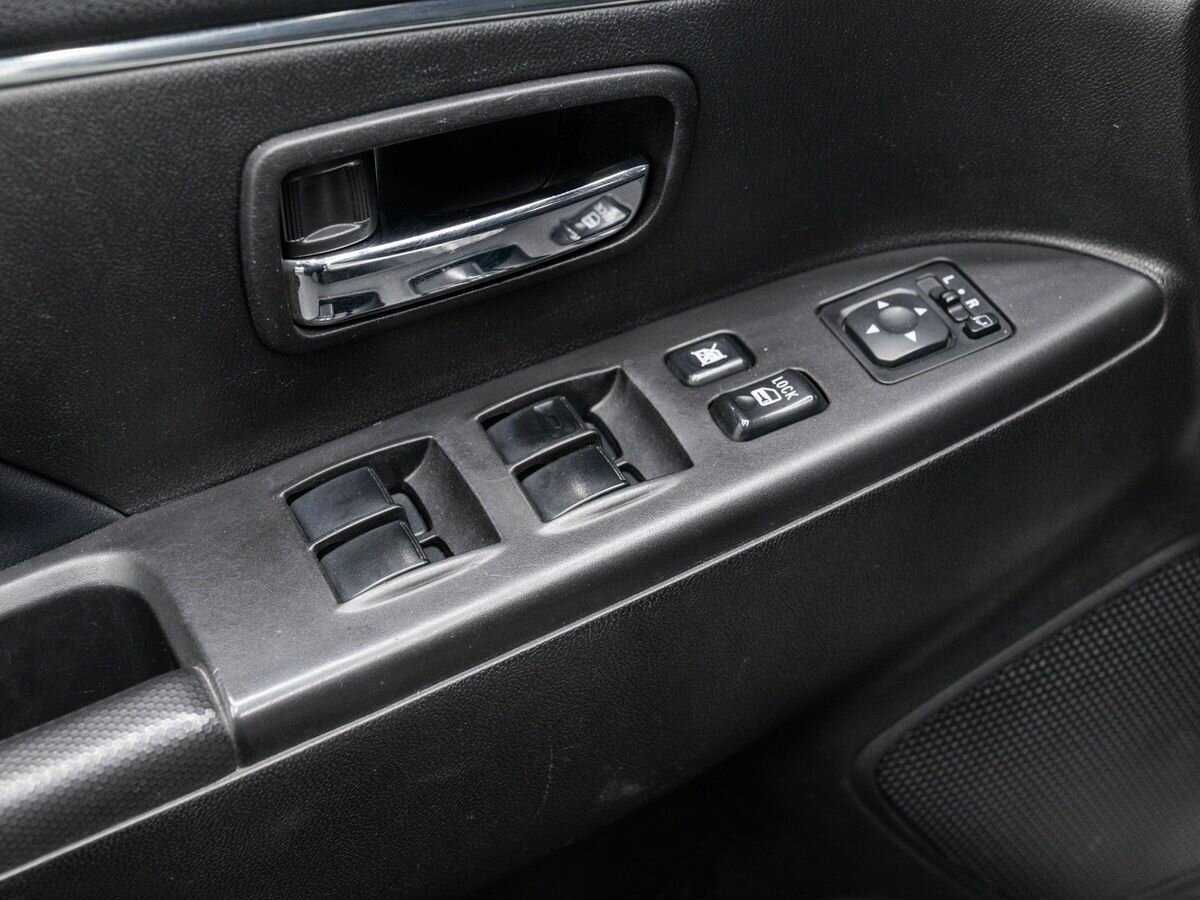 Mitsubishi ASX с пробегом — 2014 год. Фото: #14