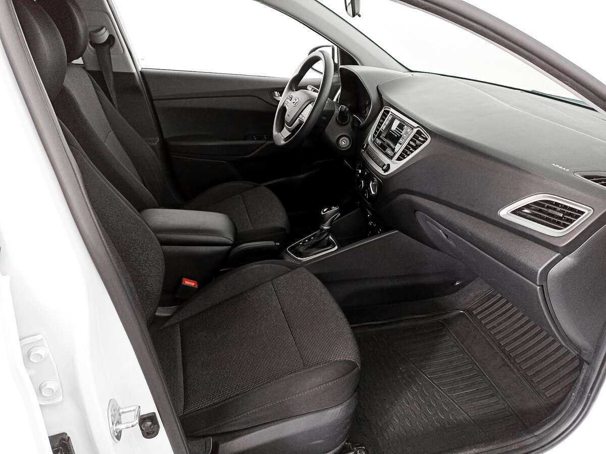 Hyundai Solaris с пробегом — 2020 год. Фото: #8