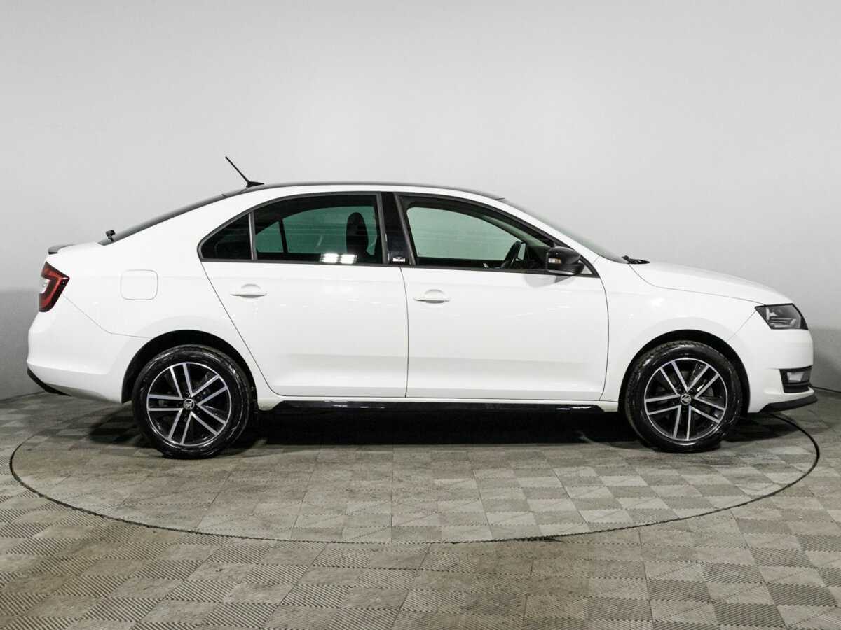 Skoda Rapid с пробегом — 2019 год. Фото: #3