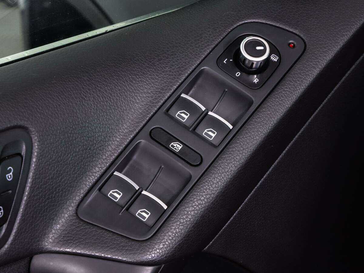 Volkswagen Tiguan с пробегом — 2012 год. Фото: #16