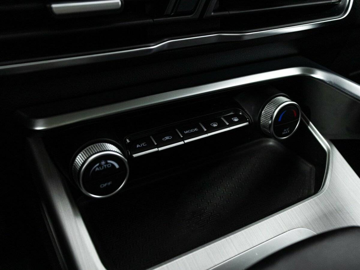 Geely Coolray с пробегом — 2022 год. Фото: #15