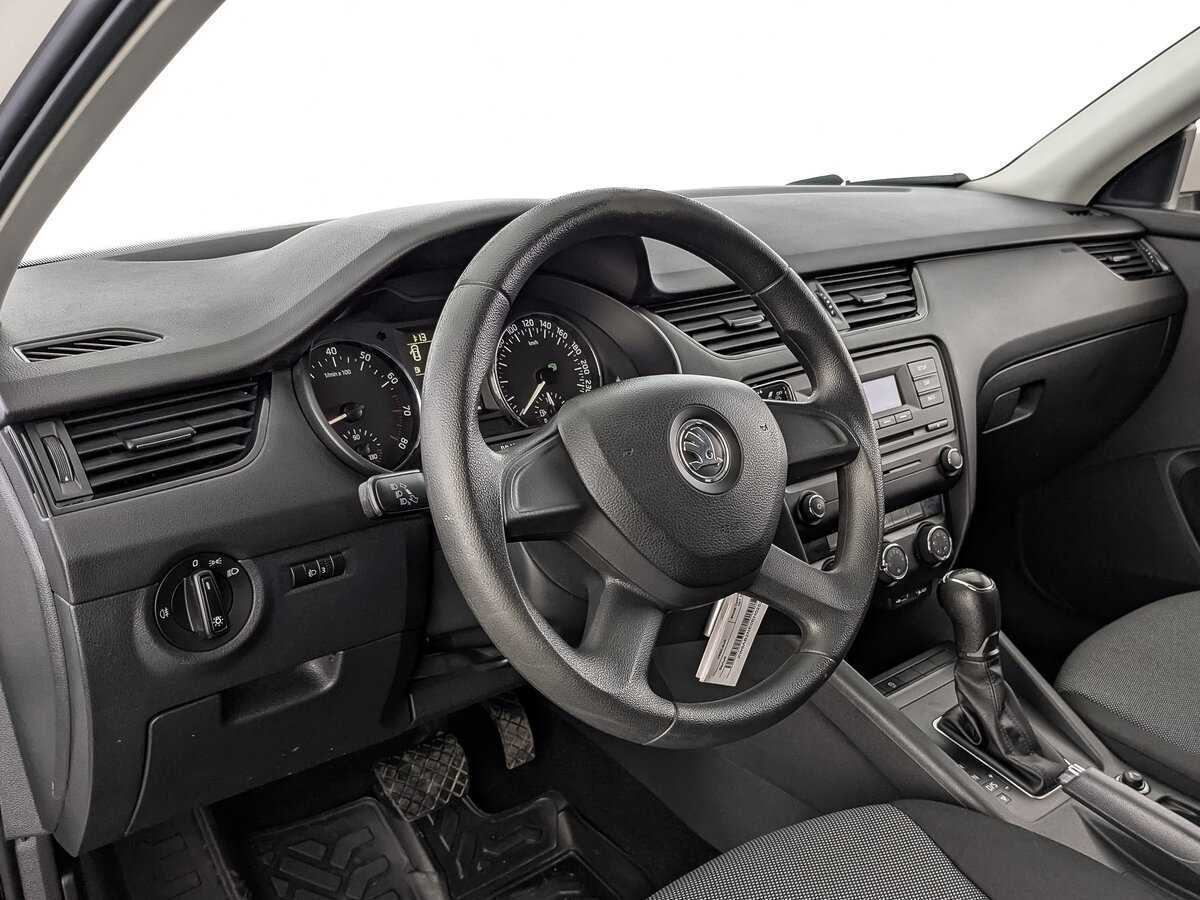 Skoda Octavia с пробегом — 2014 год. Фото: #13
