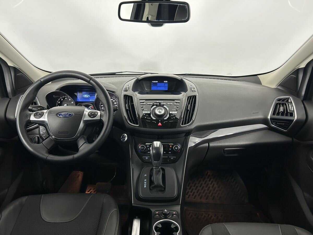 Ford Kuga с пробегом — 2015 год. Фото: #5