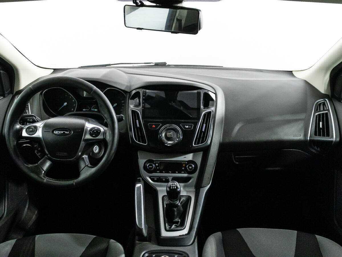 Ford Focus с пробегом — 2013 год. Фото: #11