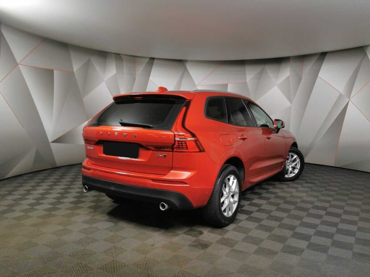 Volvo XC60 с пробегом — 2018 год. Фото: #1