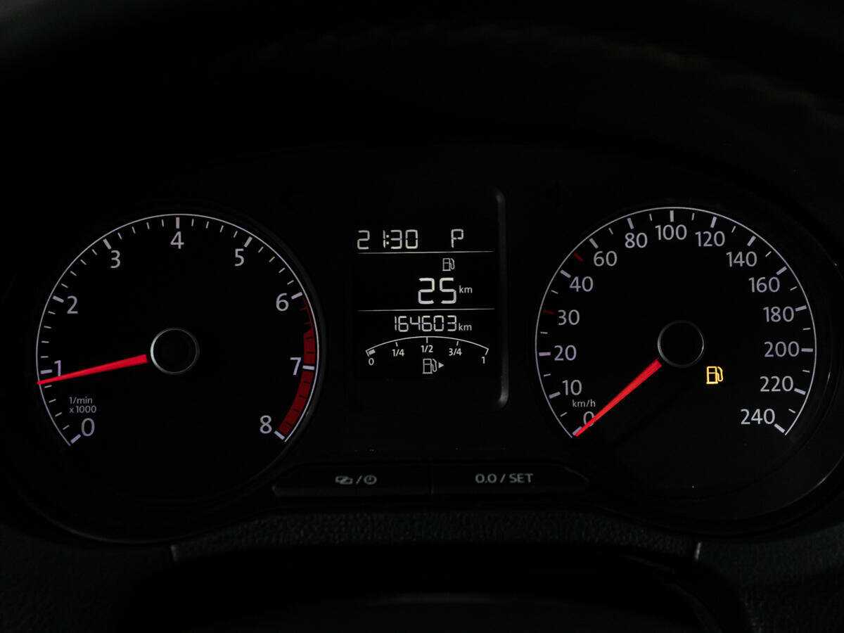 Volkswagen Polo с пробегом — 2017 год. Фото: #11