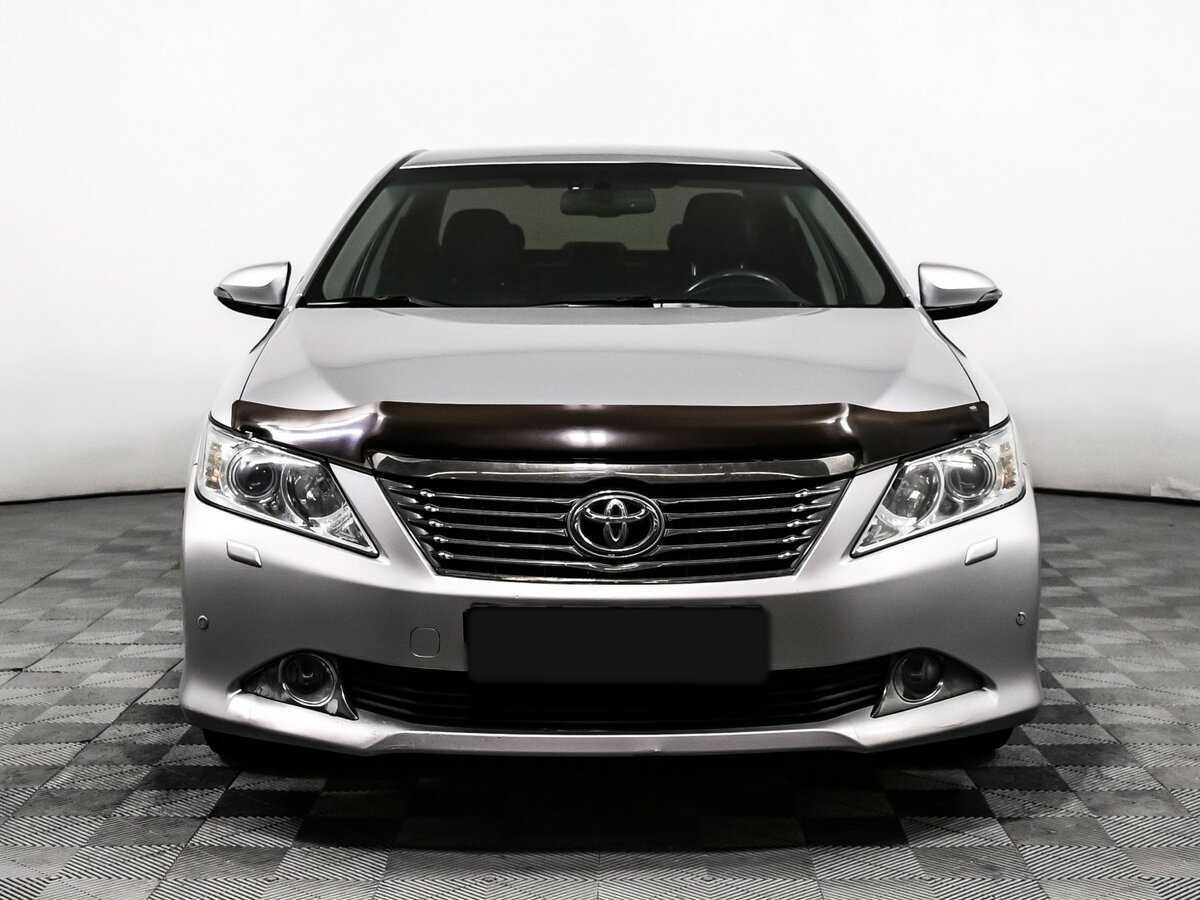 Toyota Camry с пробегом — 2014 год. Фото: #1