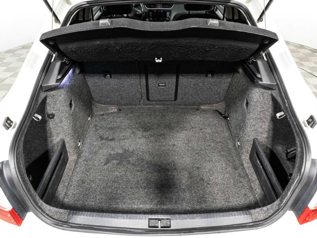 Skoda Octavia с пробегом — 2013 год. Фото: #11