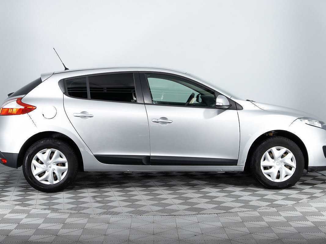Renault Megane с пробегом — 2012 год. Фото: #3