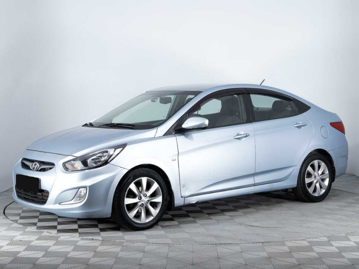 Hyundai Solaris с пробегом — 2012 год. Посмотреть фото