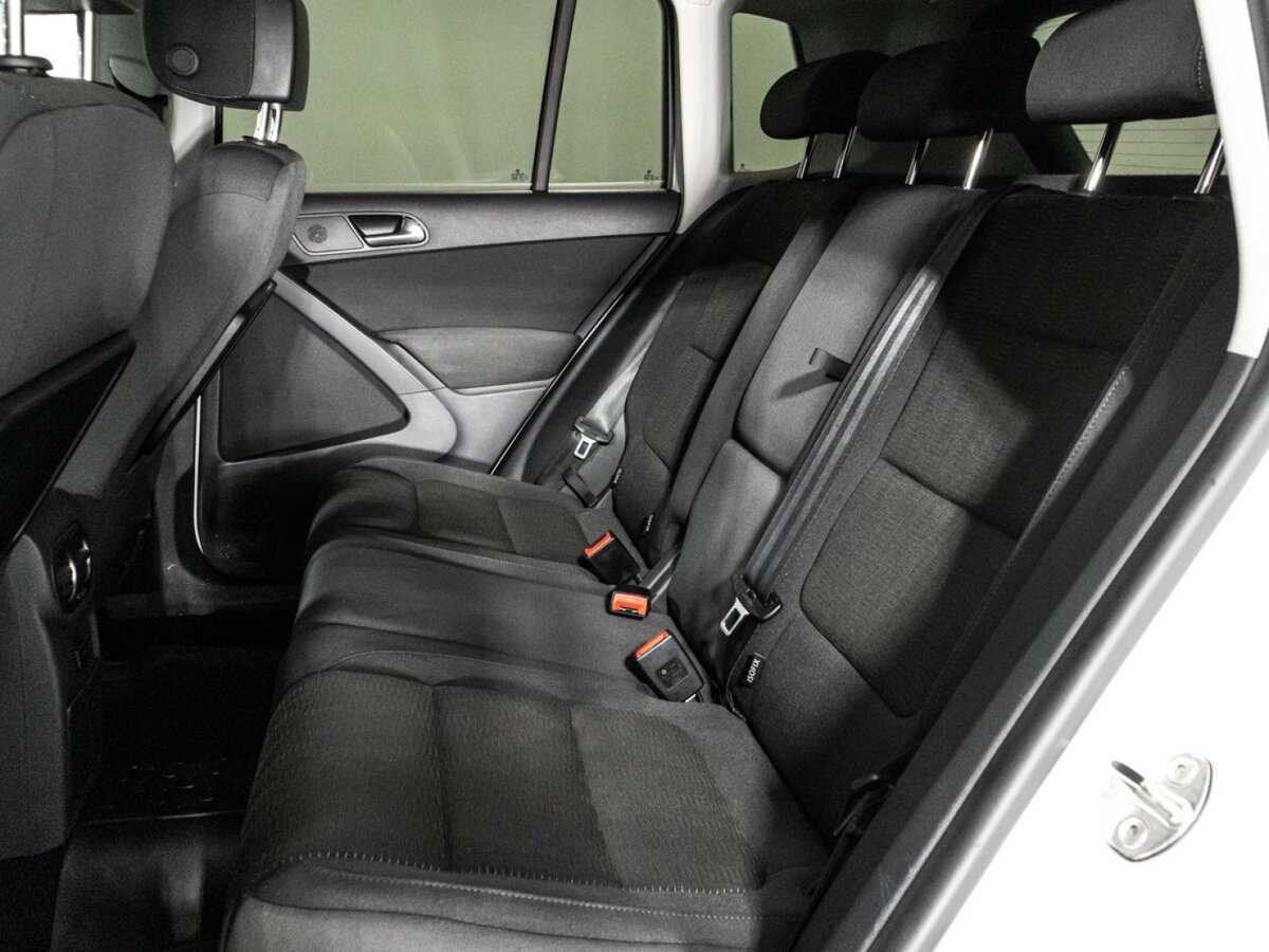 Volkswagen Tiguan с пробегом — 2015 год. Фото: #9