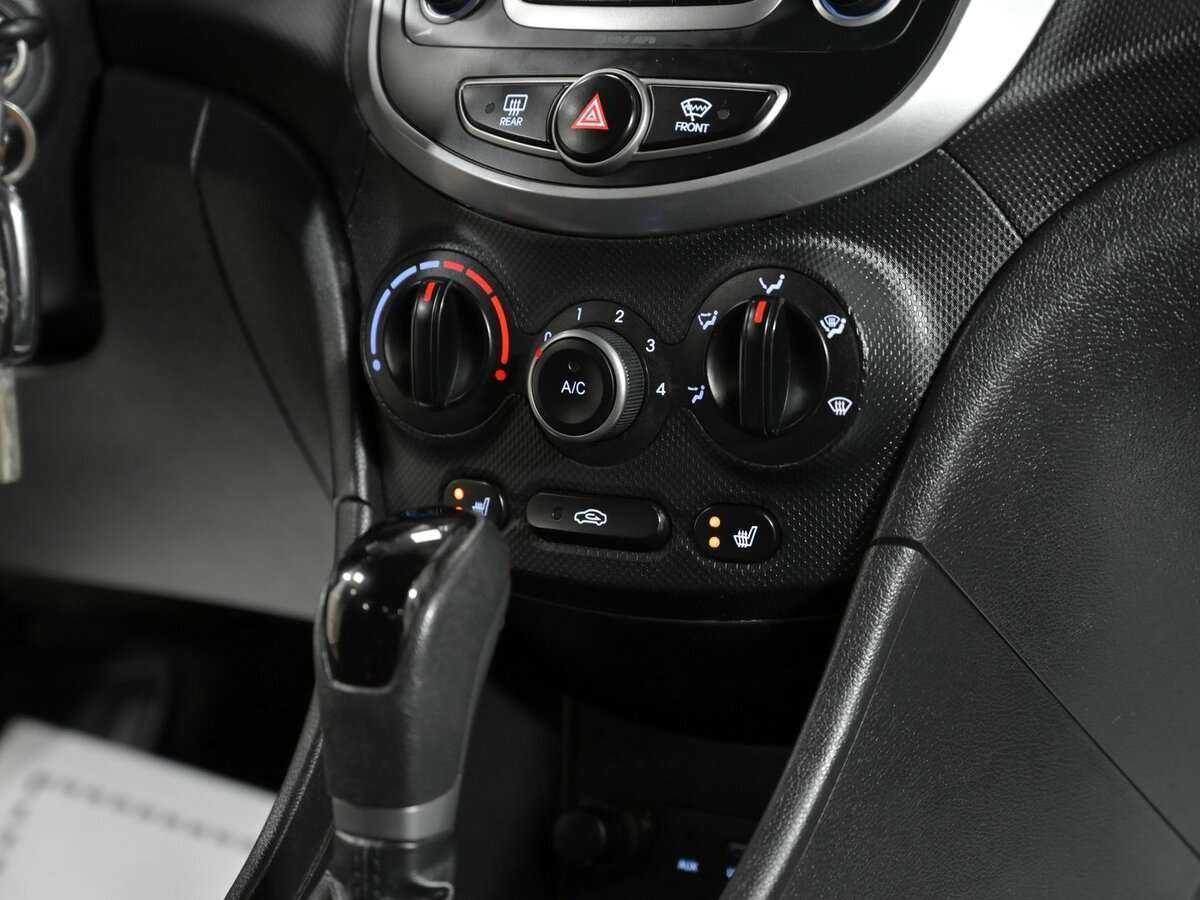 Hyundai Solaris с пробегом — 2016 год. Фото: #9