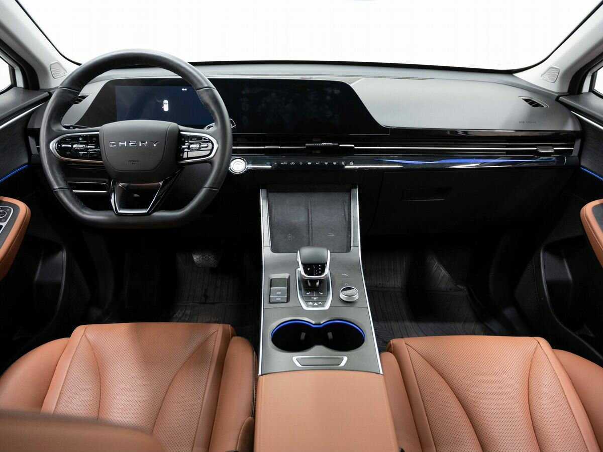 OMODA C5 с пробегом — 2022 год. Фото: #12