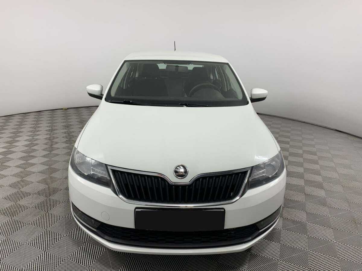 Skoda Rapid с пробегом — 2019 год. Фото: #1