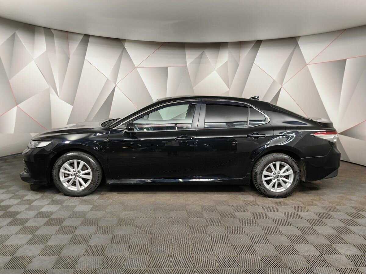 Toyota Camry с пробегом — 2019 год. Фото: #4