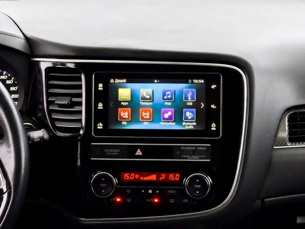 Mitsubishi Outlander с пробегом — 2019 год. Фото: #12