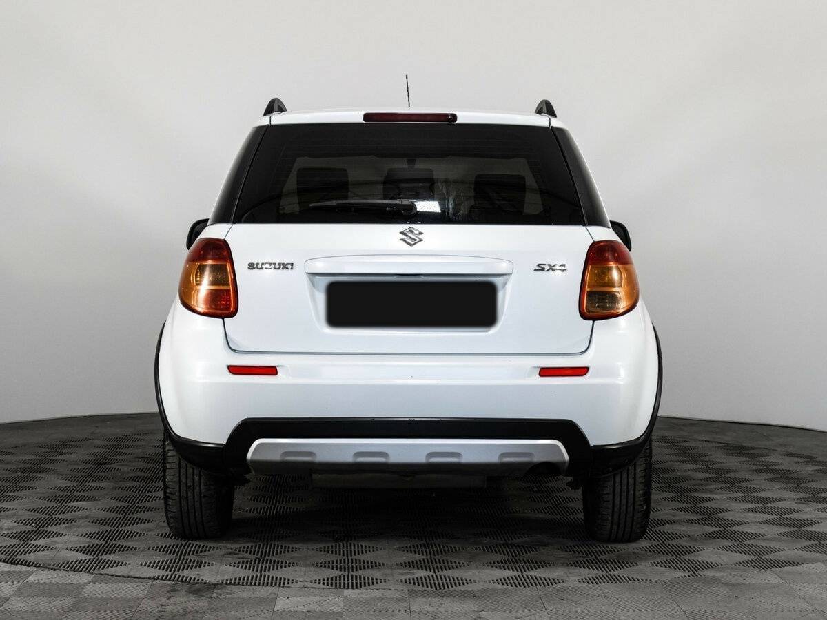 Suzuki SX4 с пробегом — 2012 год. Фото: #5