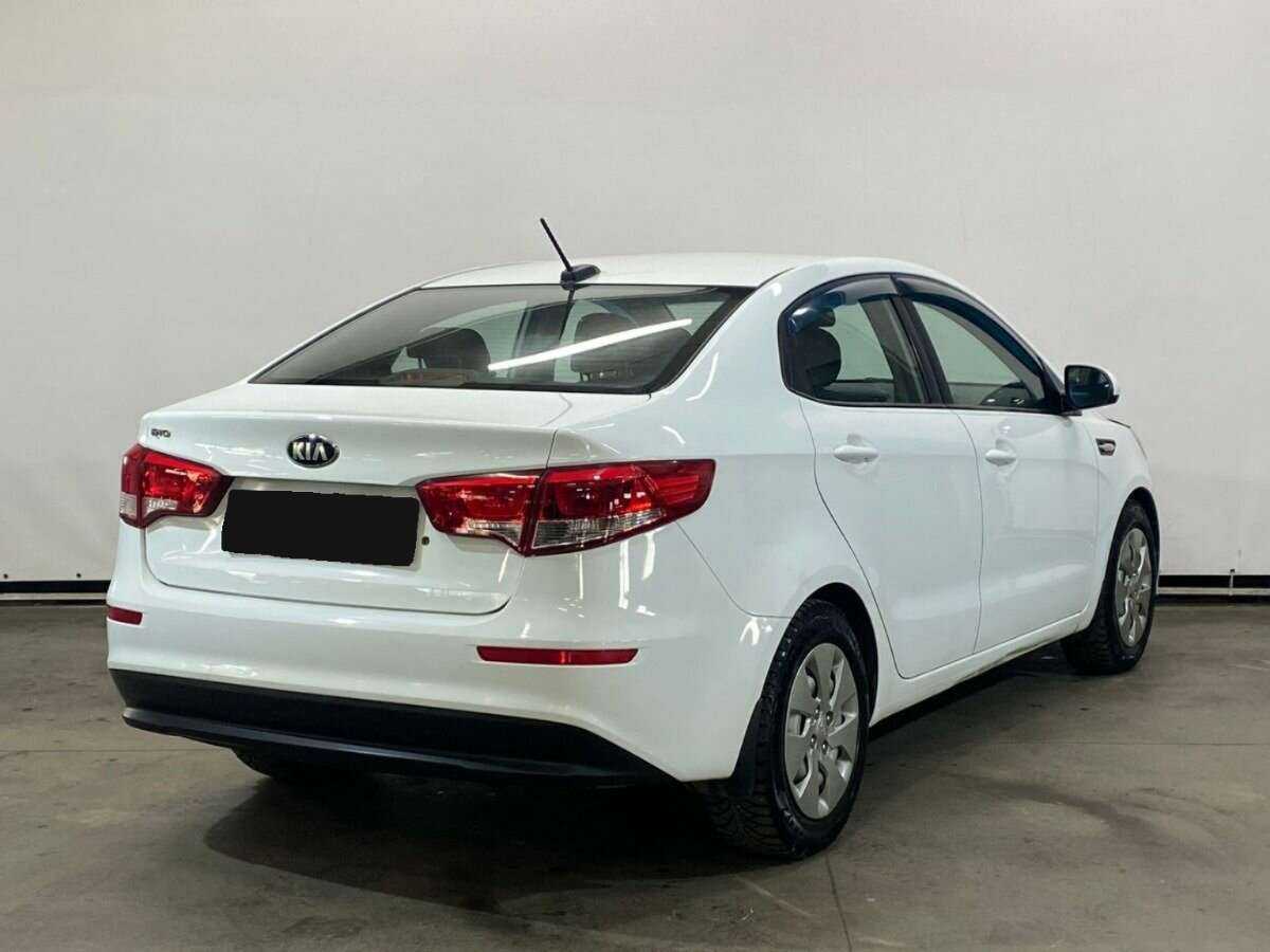 Kia Rio с пробегом — 2017 год. Фото: #4