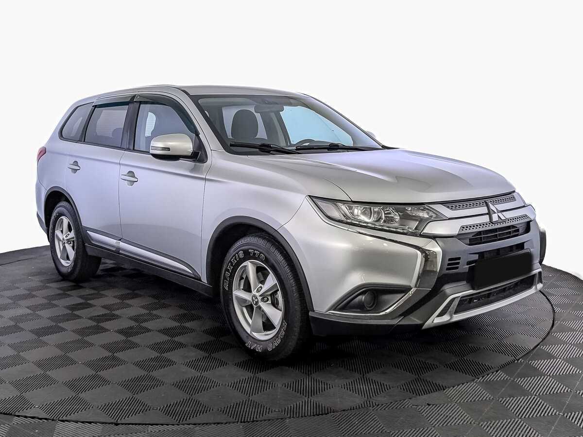 Mitsubishi Outlander с пробегом — 2019 год. Фото: #2