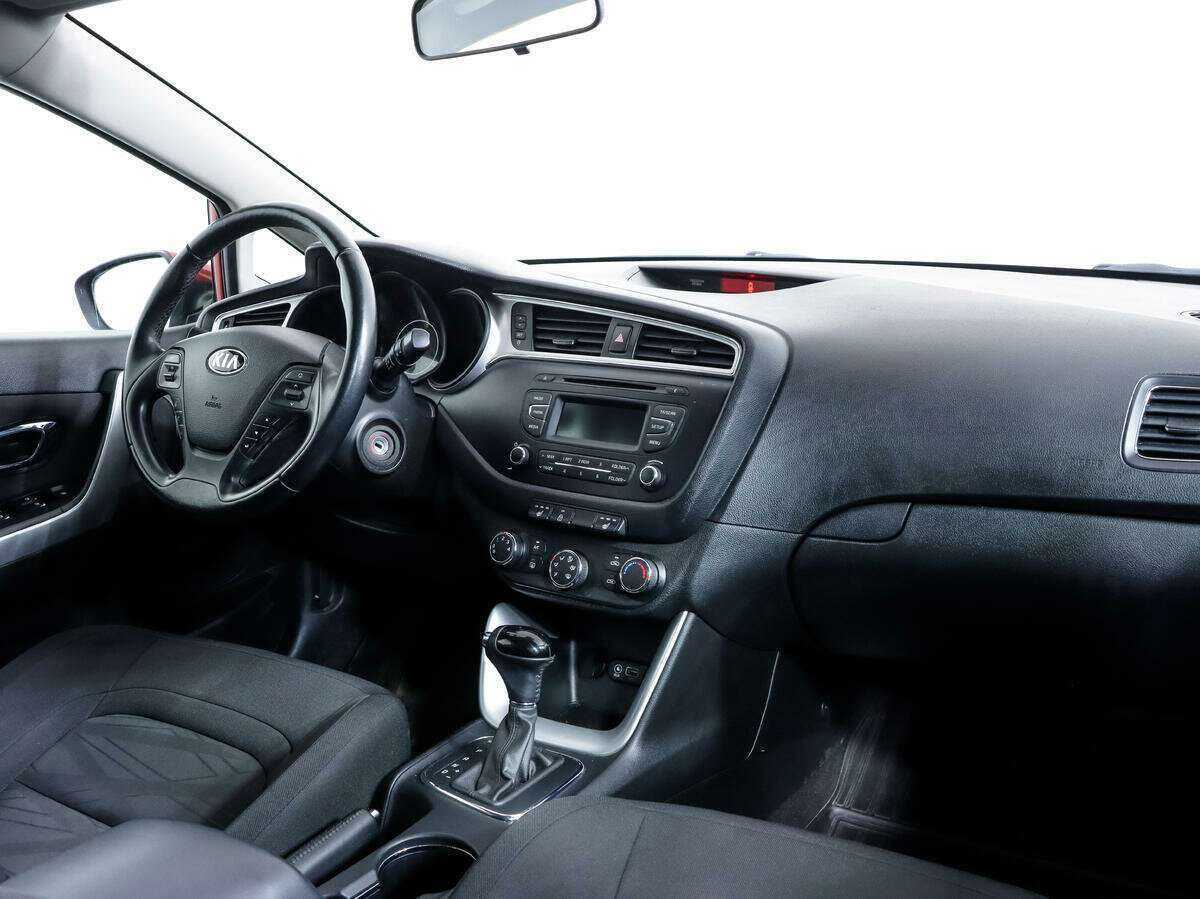 Kia Ceed с пробегом — 2018 год. Фото: #8