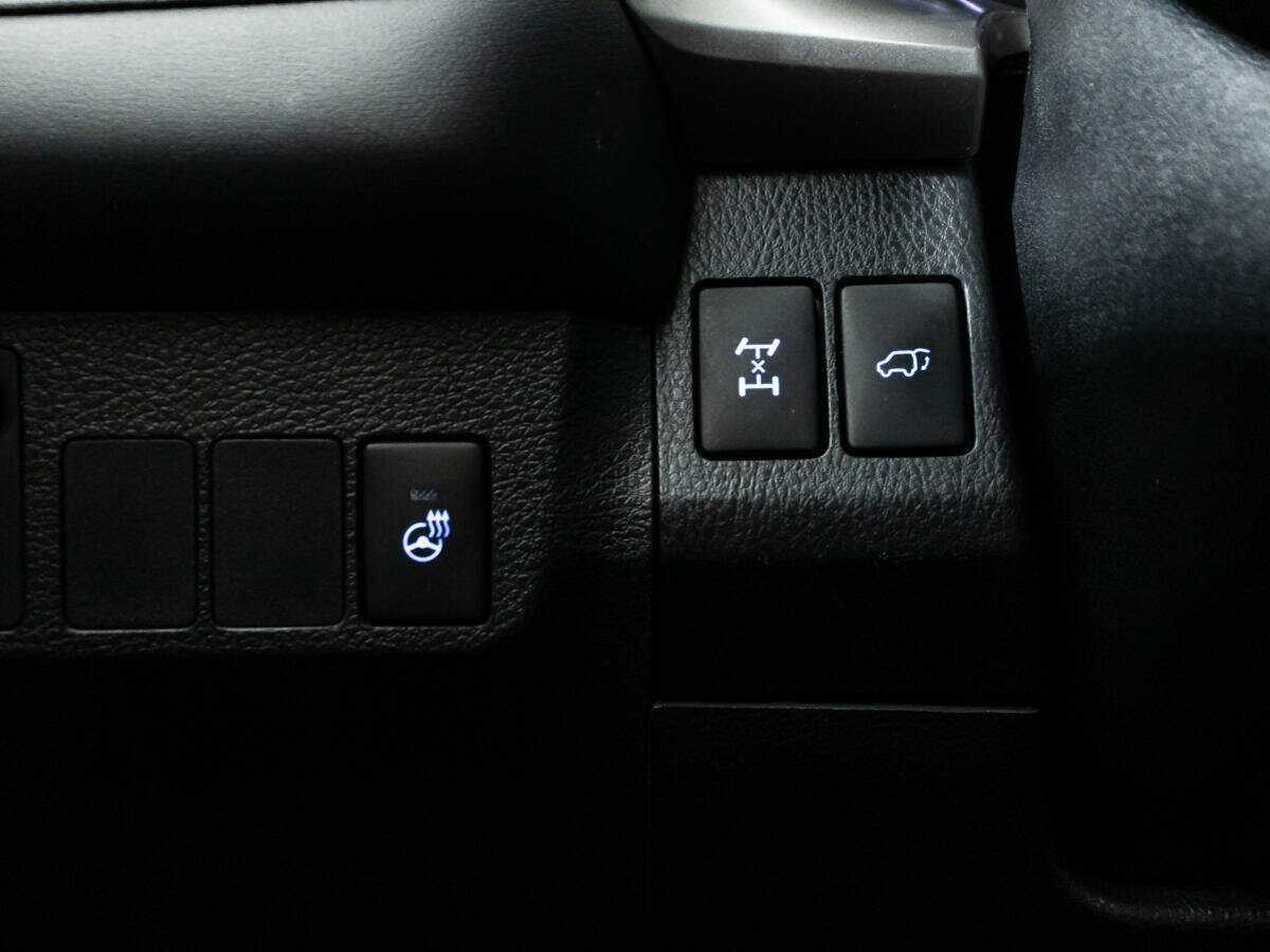 Toyota RAV4 с пробегом — 2016 год. Фото: #18