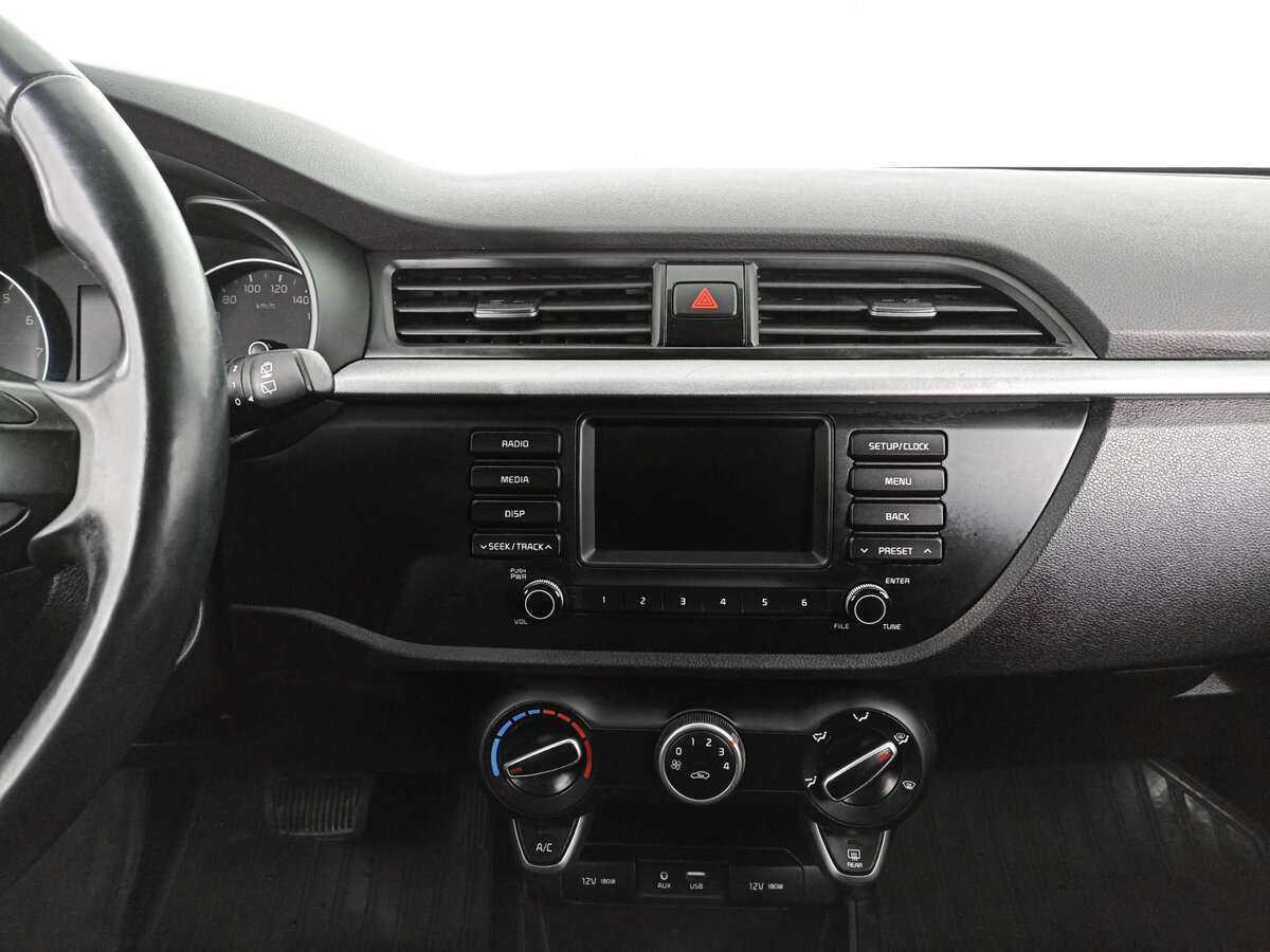 Kia Rio с пробегом — 2017 год. Фото: #12