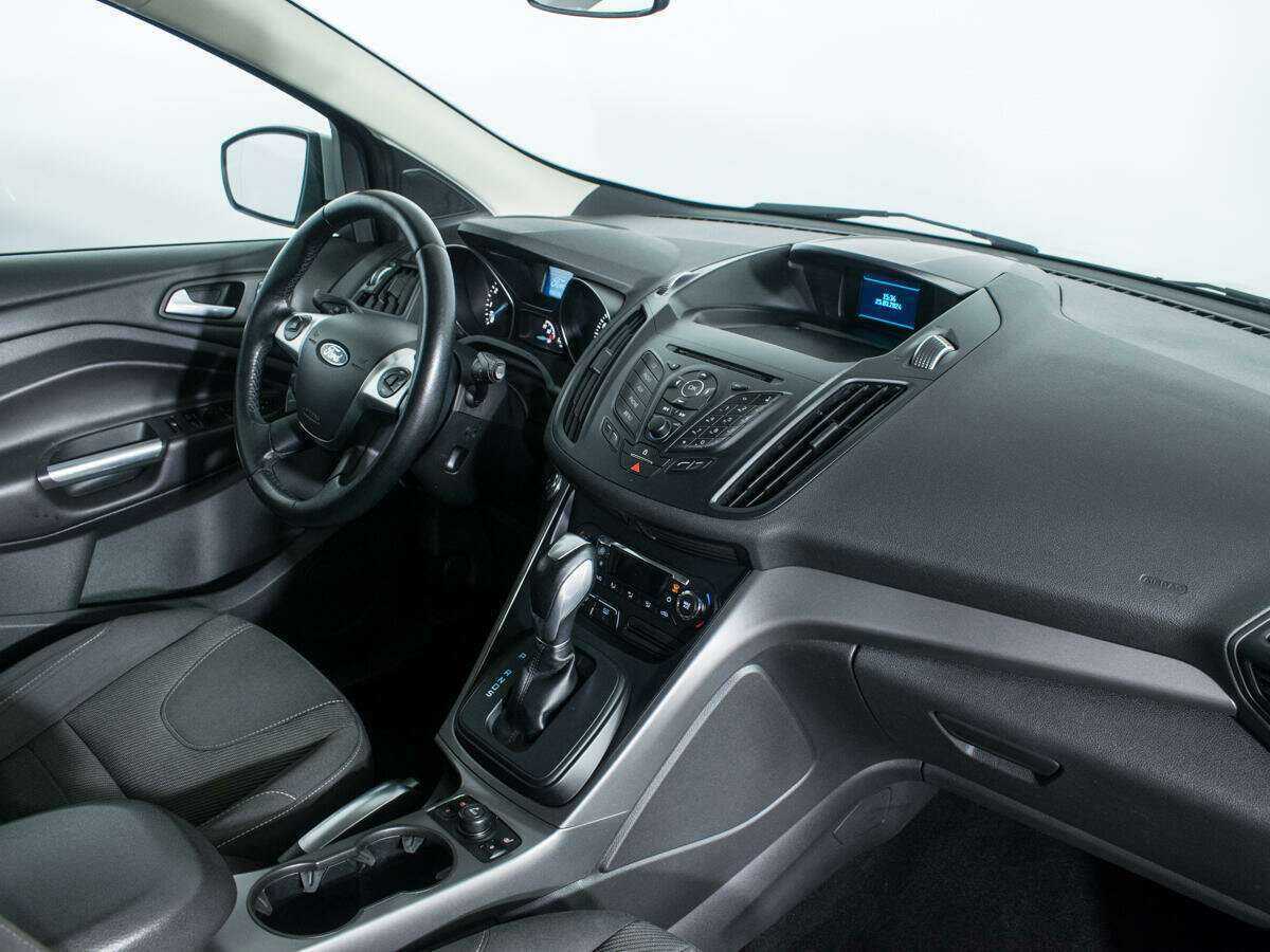 Ford Kuga с пробегом — 2016 год. Фото: #8