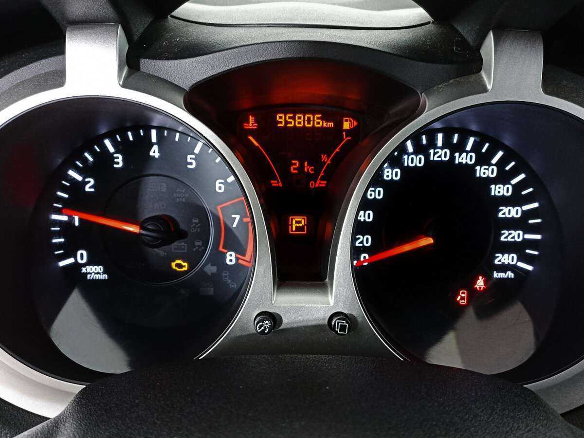 Nissan Juke с пробегом — 2014 год. Фото: #10