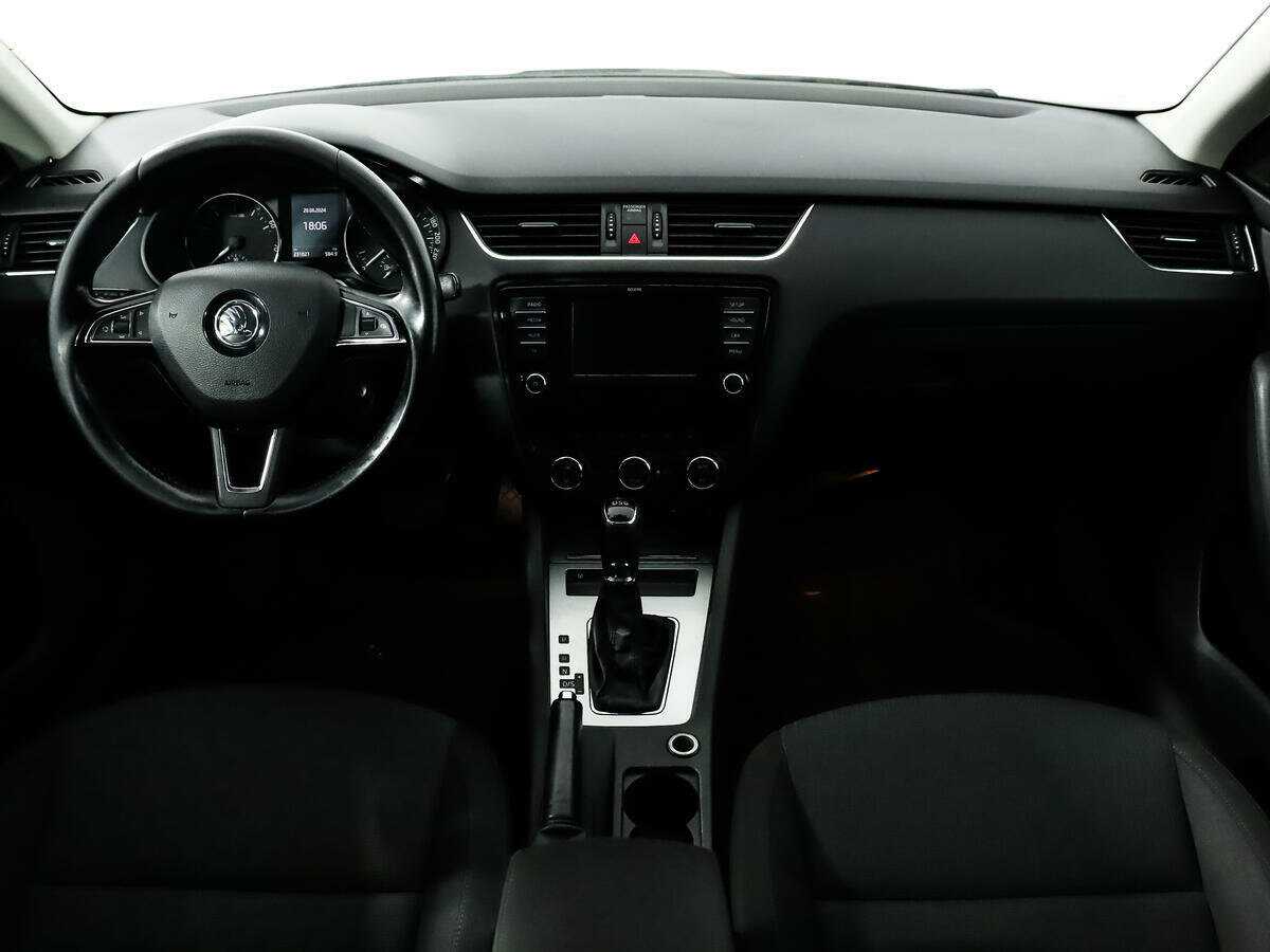 Skoda Octavia с пробегом — 2013 год. Фото: #11