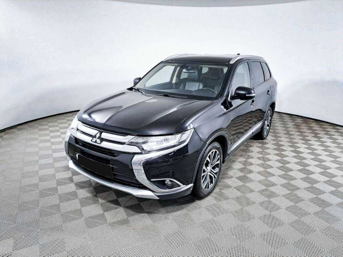 Mitsubishi Outlander с пробегом — 2017 год. Фото: #0