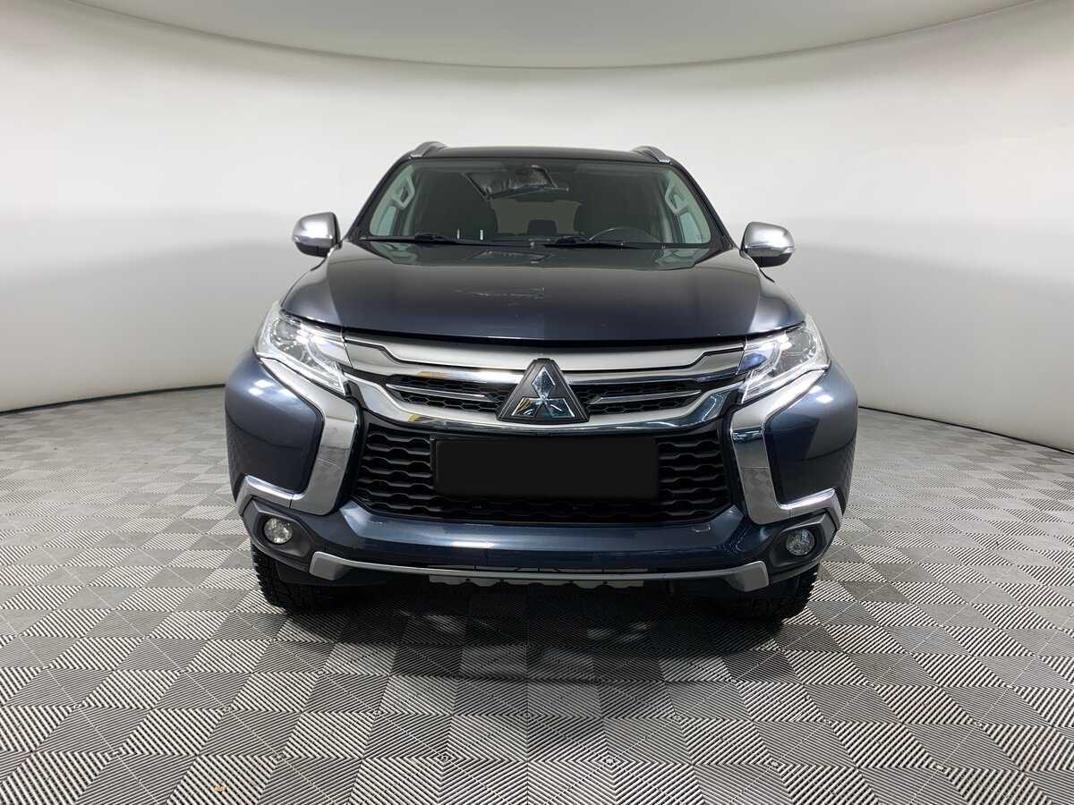 Mitsubishi Pajero Sport с пробегом — 2018 год. Фото: #1