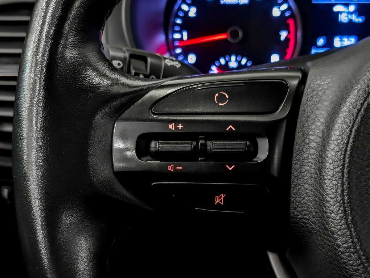 Kia Rio с пробегом — 2020 год. Фото: #25