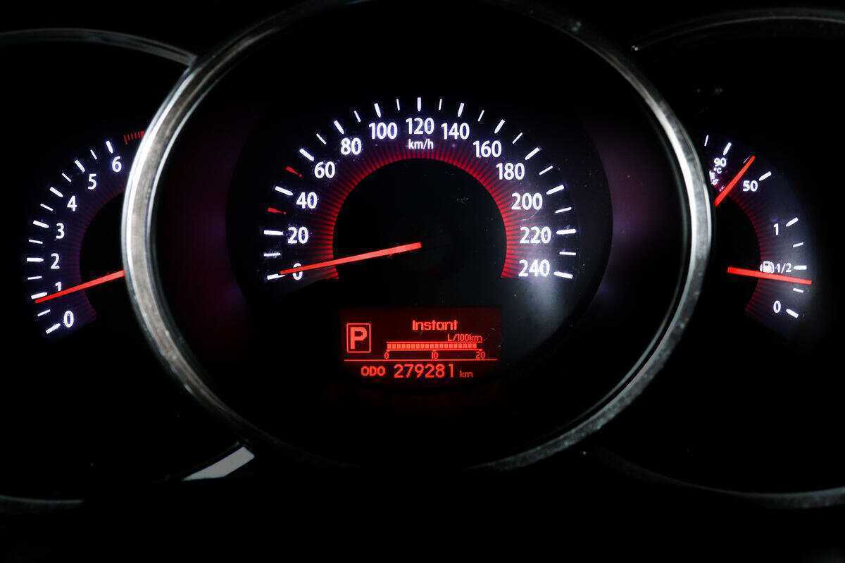 Kia Sorento с пробегом — 2012 год. Фото: #9