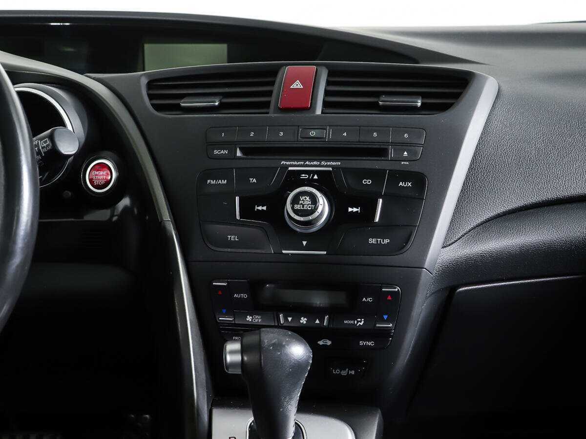Honda Civic с пробегом — 2013 год. Фото: #11