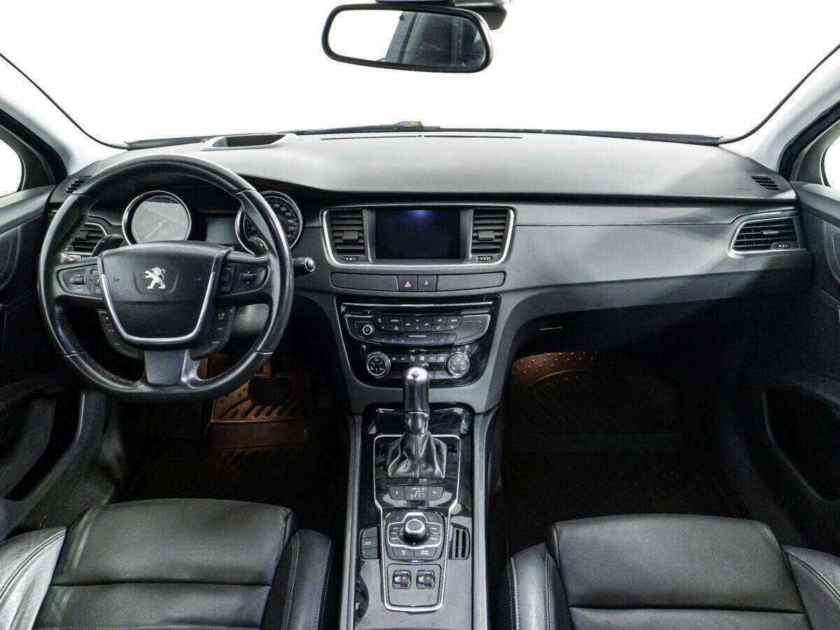 Peugeot 508 с пробегом — 2012 год. Фото: #12
