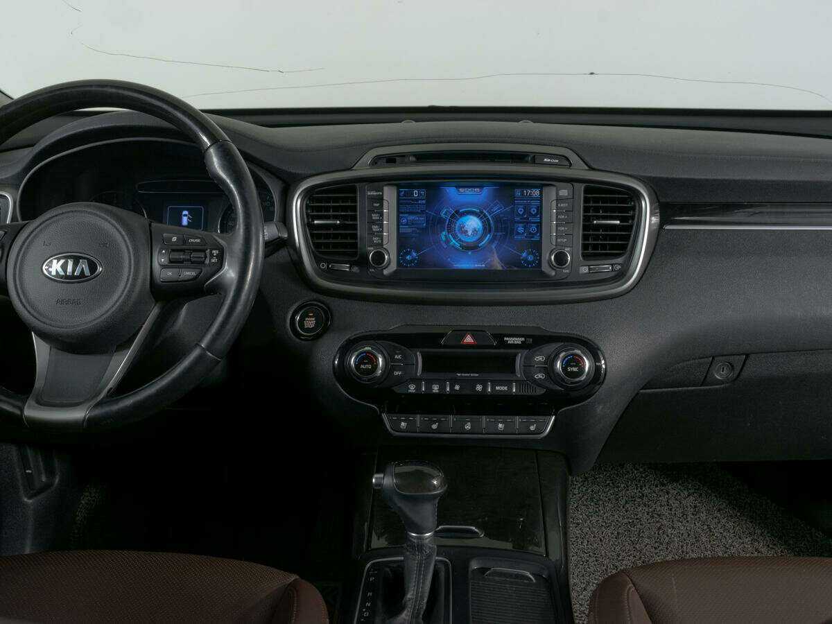 Kia Sorento с пробегом — 2016 год. Фото: #11