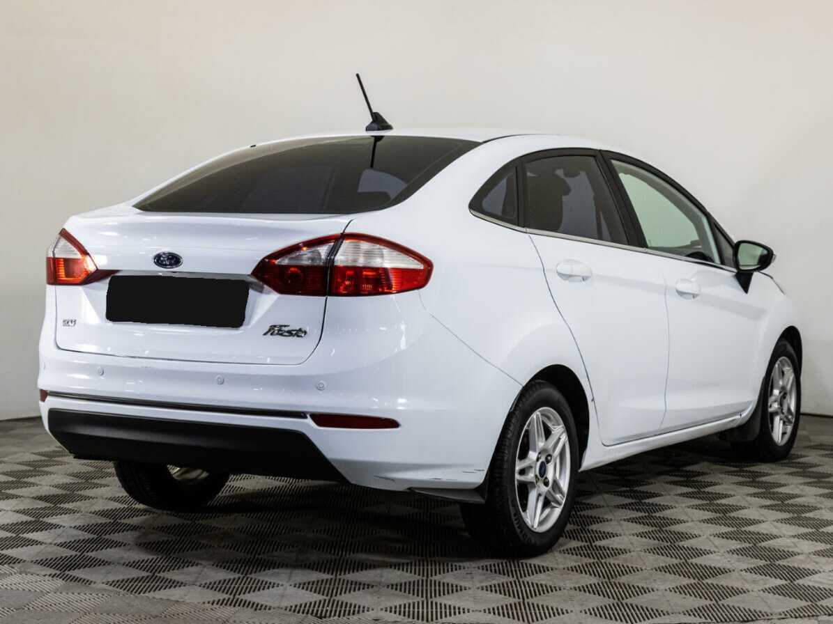 Ford Fiesta с пробегом — 2017 год. Фото: #3