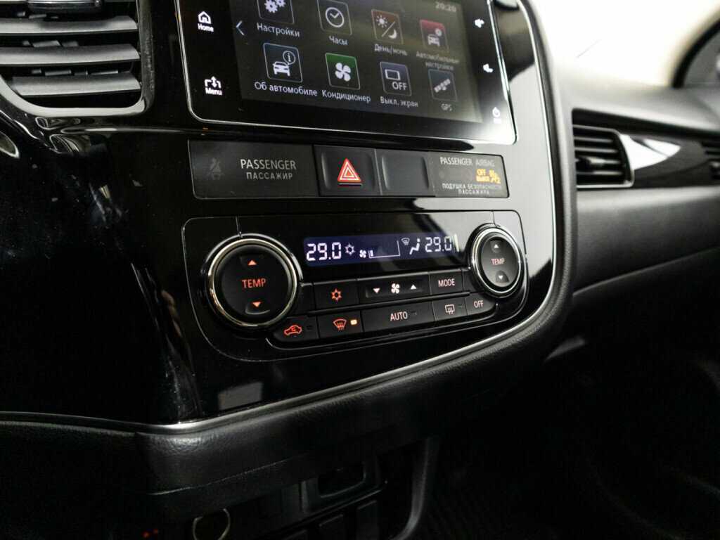 Mitsubishi Outlander с пробегом — 2018 год. Фото: #16