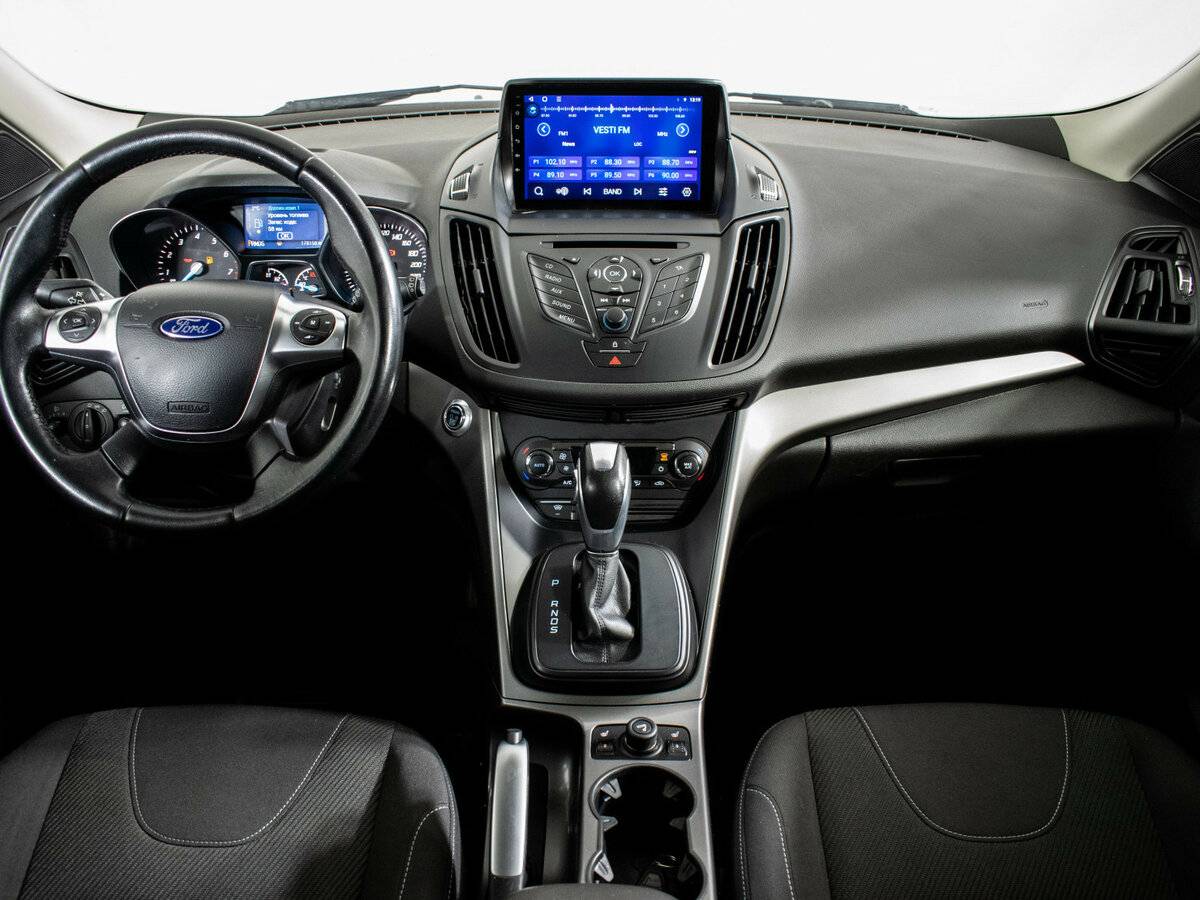 Ford Kuga с пробегом — 2015 год. Фото: #8