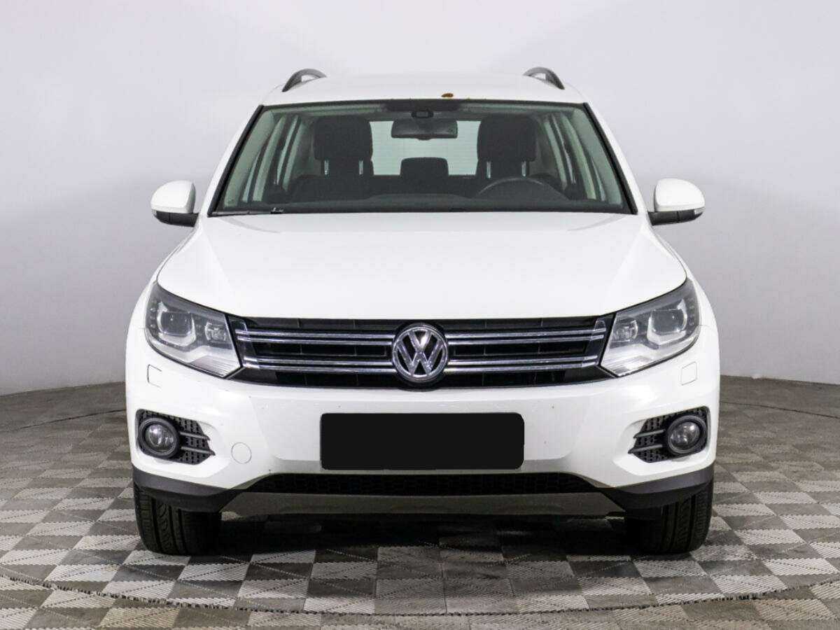 Volkswagen Tiguan с пробегом — 2015 год. Фото: #1