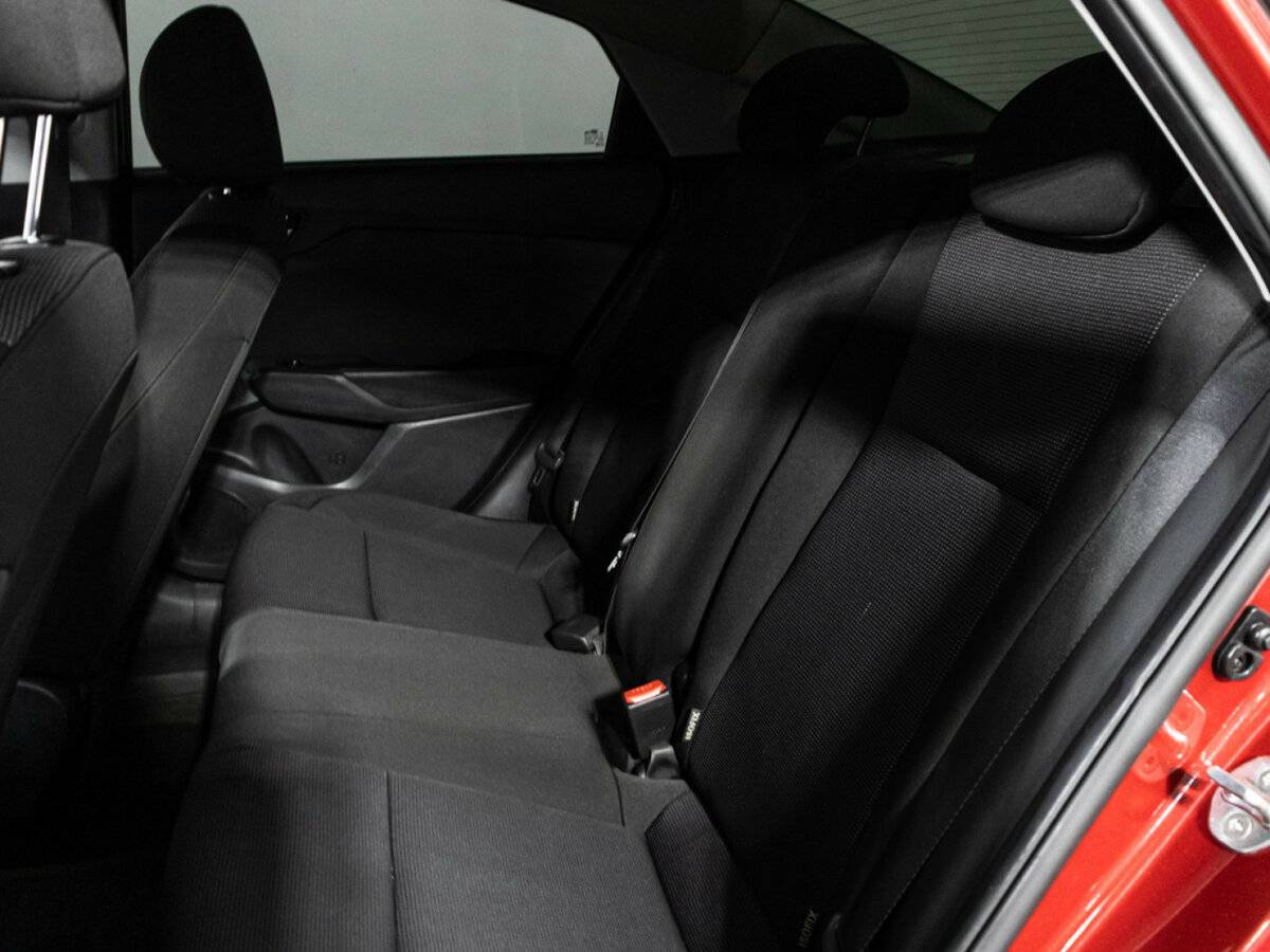 Hyundai Solaris с пробегом — 2021 год. Фото: #9