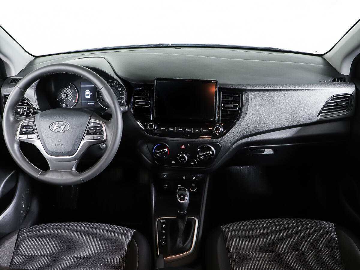 Hyundai Solaris с пробегом — 2021 год. Фото: #10