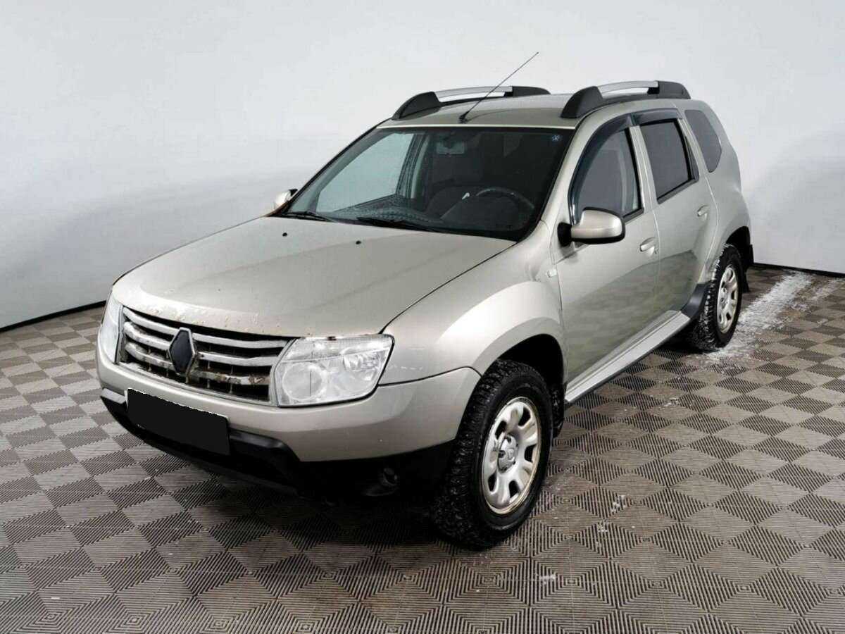 Renault Duster с пробегом — 2012 год. Посмотреть фото