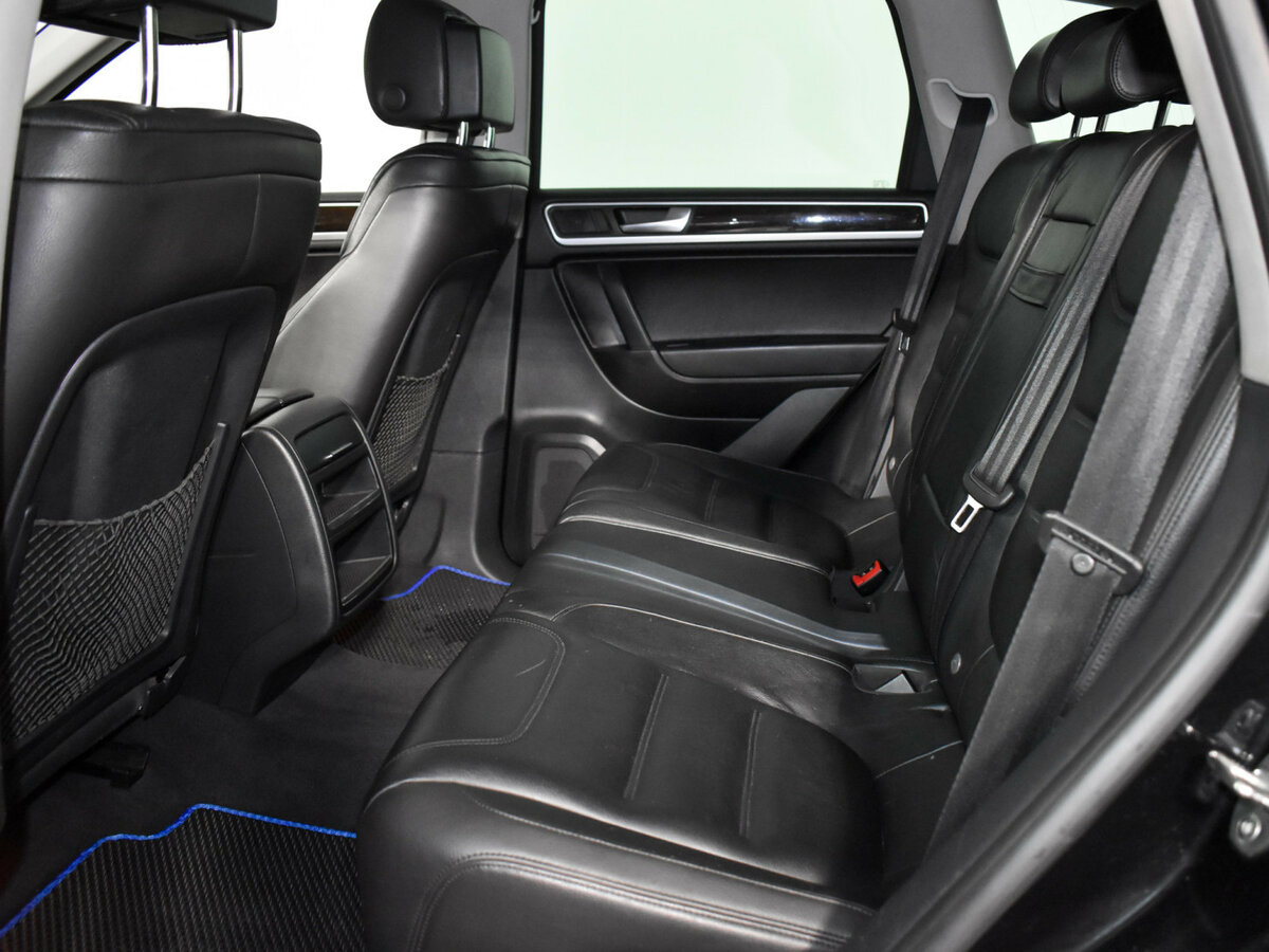 Volkswagen Touareg с пробегом — 2014 год. Фото: #9