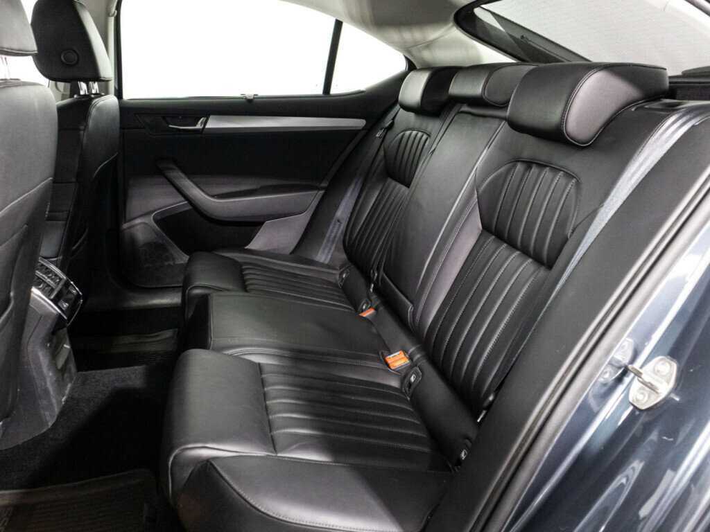 Skoda Superb с пробегом — 2018 год. Фото: #9