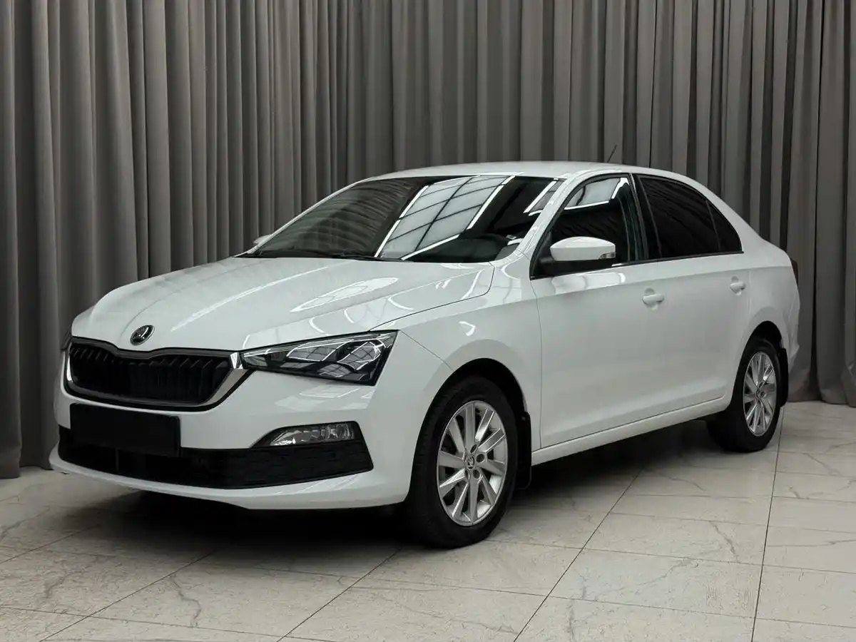 Skoda Rapid в наличии по цене от 552 000 рублей