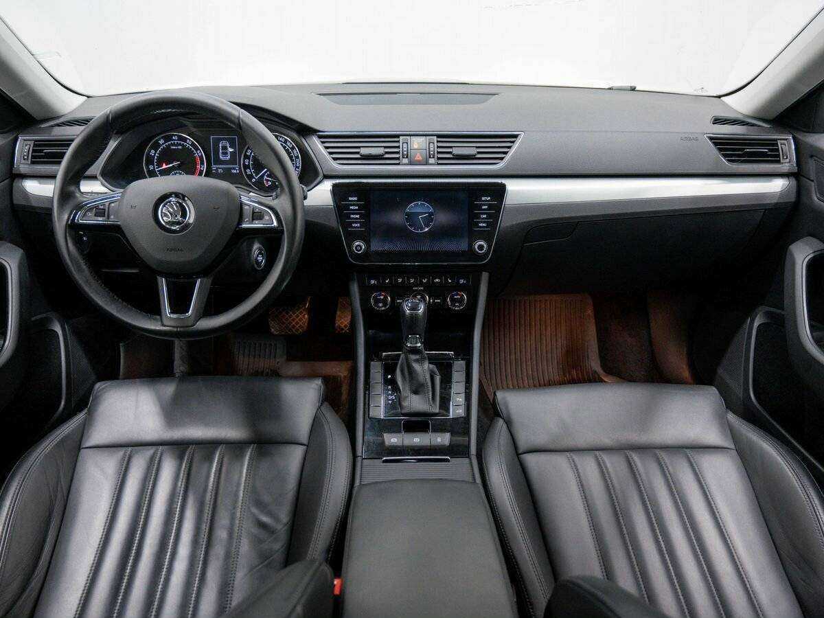 Skoda Superb с пробегом — 2017 год. Фото: #10